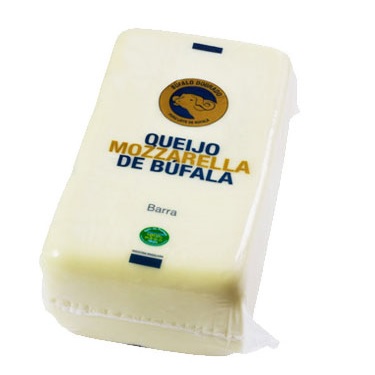 Barrinha de mussarela de bufala Dourado 500g. Barrinha de mussarela de bufala Dourado 500g.